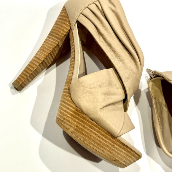 Aldo beige strappy open toe heels ❤️ - Picture 4 of 6